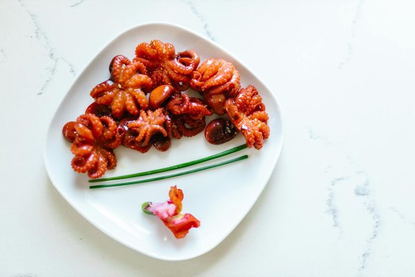 Die besten natürlichen Materialien für stilvolle Sommerhüte: Ein Ratgeber